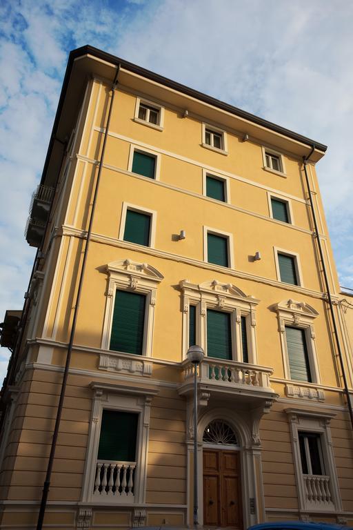 Residence Colombo Viareggio Zewnętrze zdjęcie